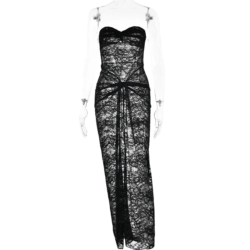 "Get ready to turn heads in this sexy backless lace summer maxi dress! 💃🔥 #Fashionista #SummerVibes"